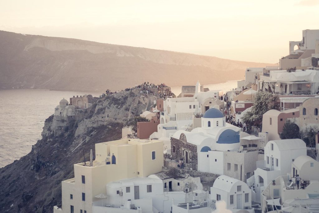 Les villes pour votre lune de miel à Santorin
